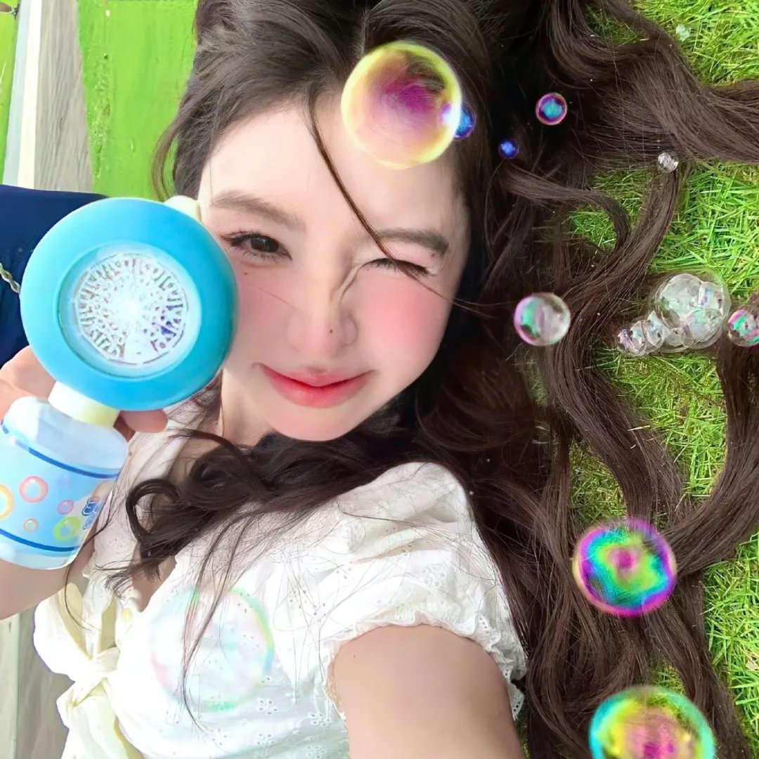 默默的我，不默默的我们